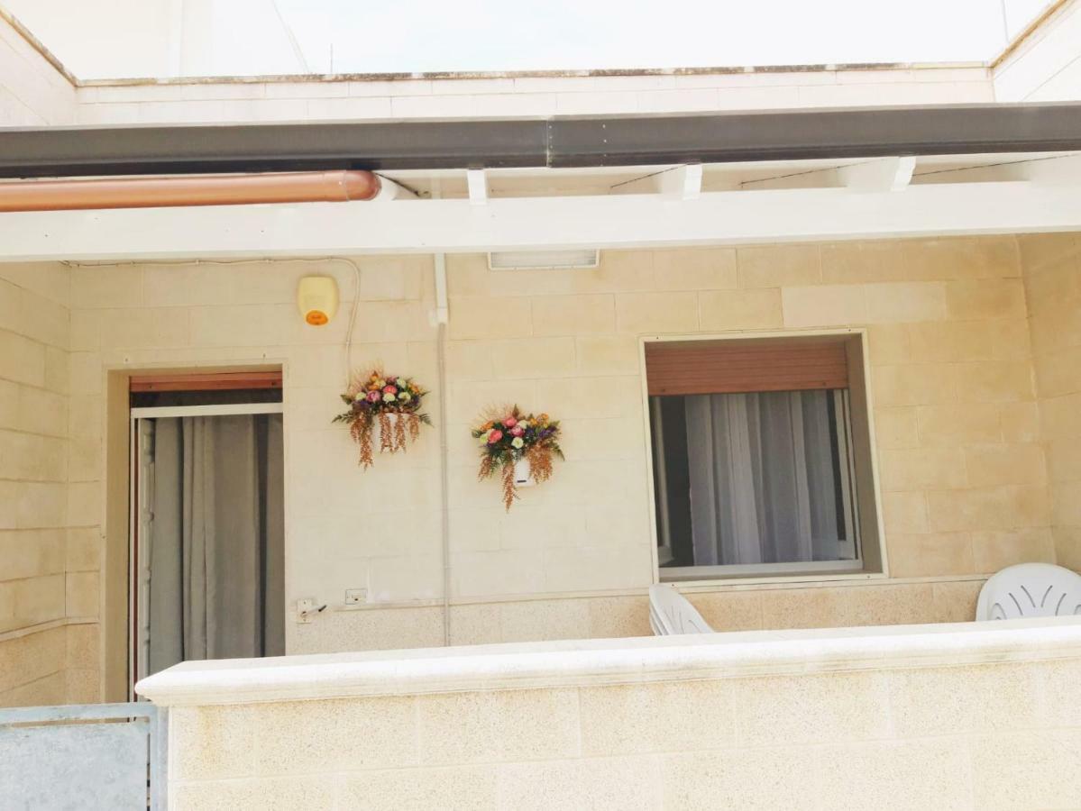 Casa Vacanze Sonia Torre Lapillo Exterior foto